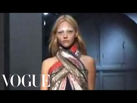 Balenciaga spring summer 2007 During Rehearsals every opening model fell to  the ground while taking a meir 2-3 steps out on the runway…