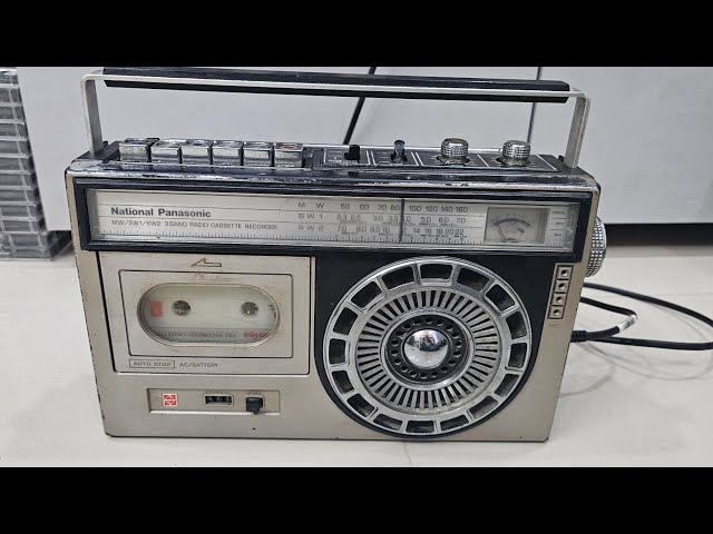 National Panasonic ラジオ National Panasonic 523 3 band radio cassette recorde made in Japan