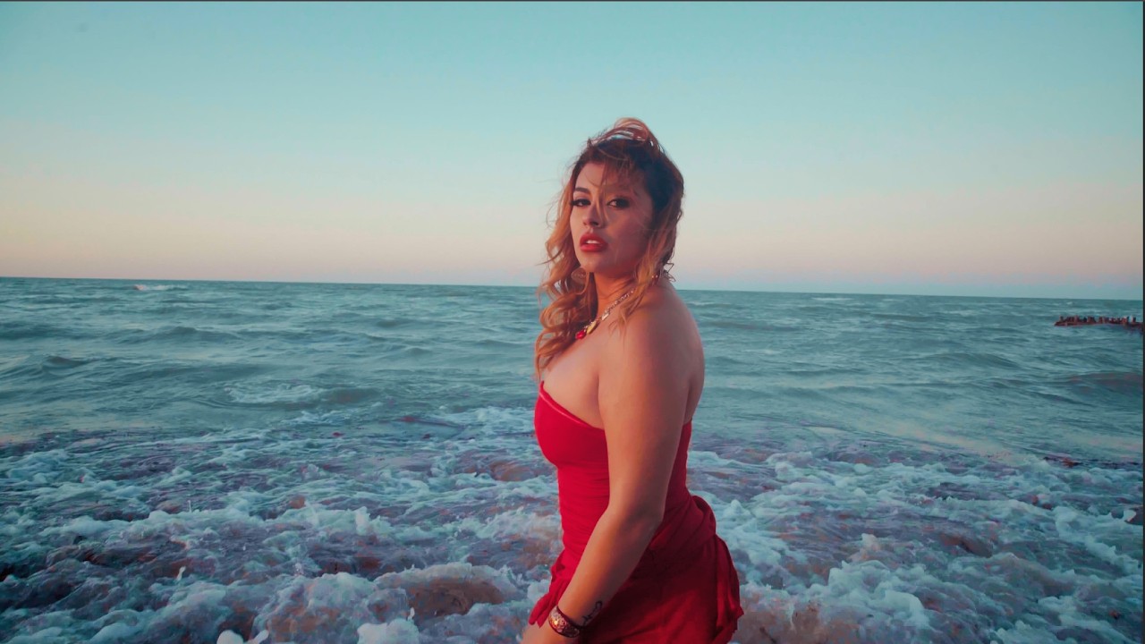 Watch MurieL - Amiga (Video Oficial) on YouTube Watch MurieL - Amiga (Video Oficial) on YouTube