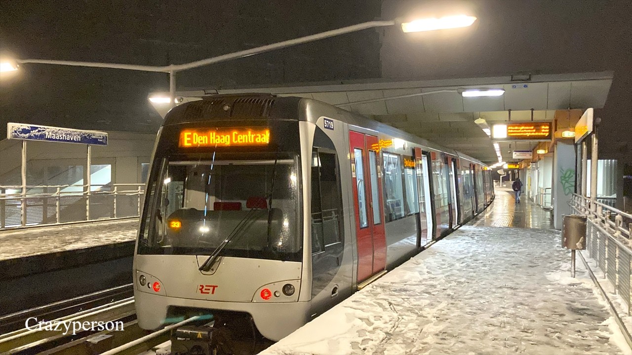 Sneeuw, RET Metro en Tram Rotterdam Maashaven (2026)