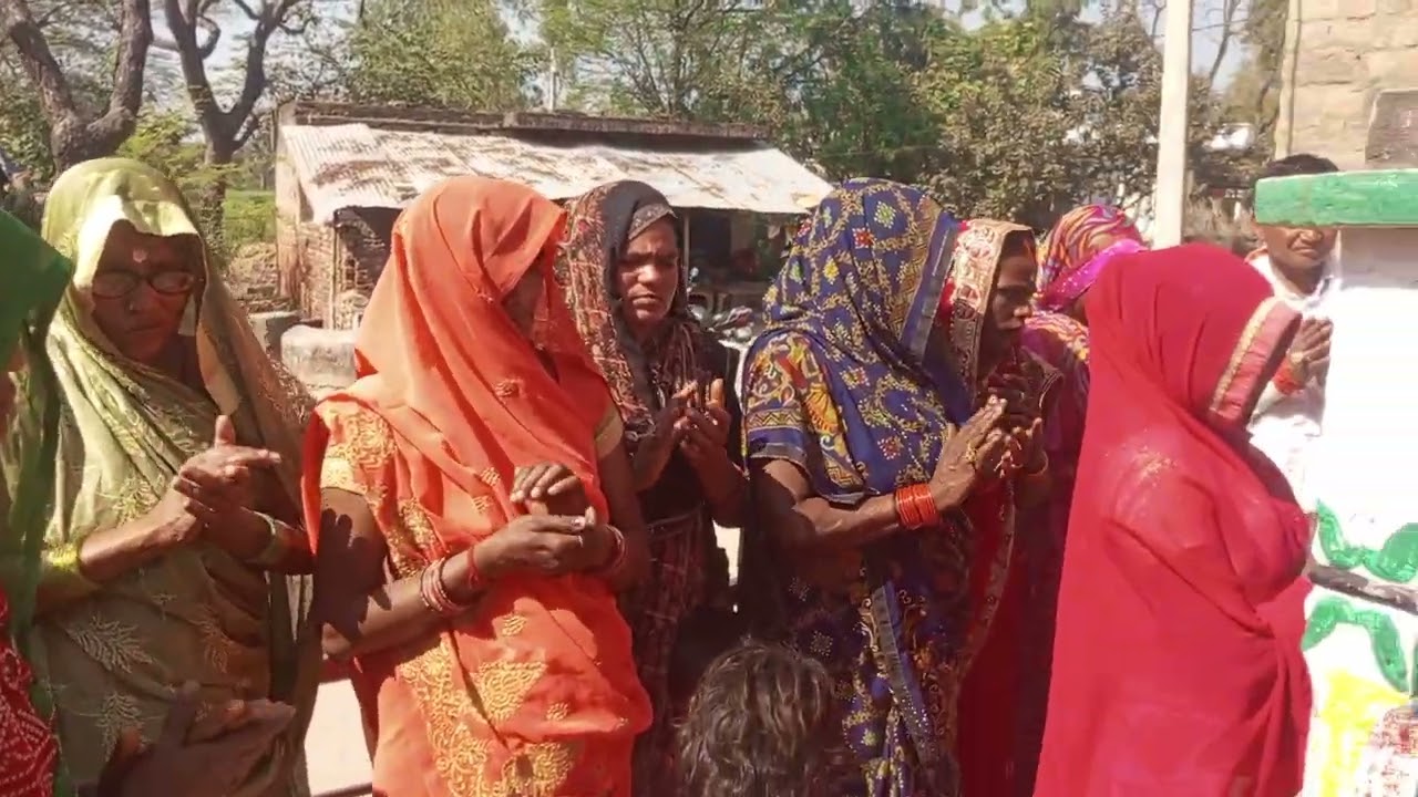 #aarti pakargaon Gram Sabha pakargaon mohanganj tiloi Amethi 