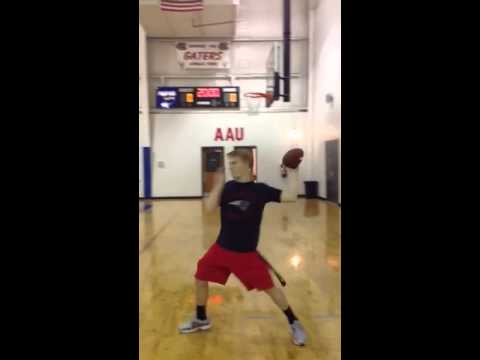 Throwing style: Tom Brady - YouTube