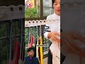 Tripode para tender ropa al borde de una ventana