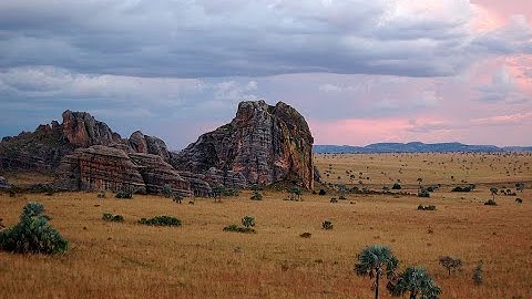 How to configure PPP with CHAP authentication in GNS3 for Cisco Routers