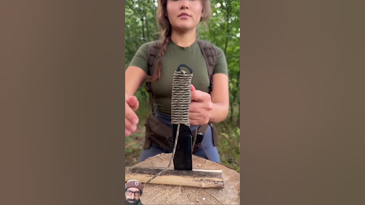 Her Survival skills will🔪 Fry #survival #bushcraft #outdoors #lifehack #camping