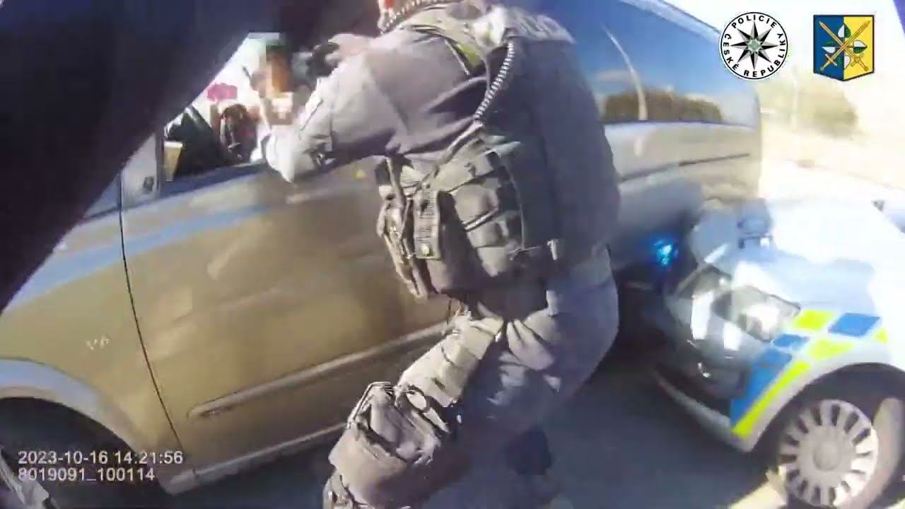 HONIČKU NA ZLÍNSKU UKONČILI POLICISTÉ PROVEDENÍM PIT MANÉVRU