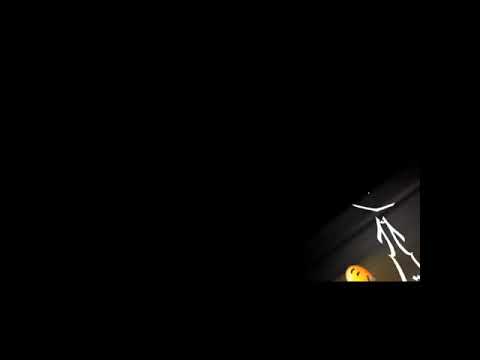 تصميم شاشة سوداء عليه عيون فداهة الكون