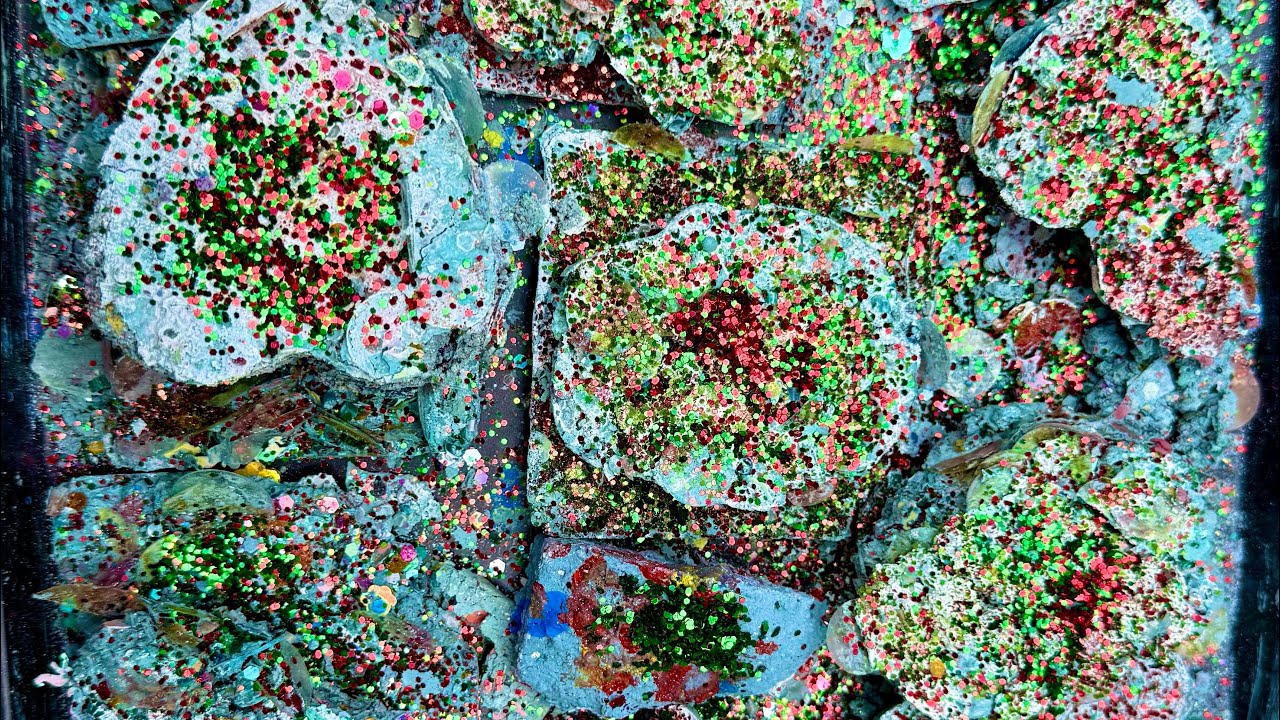Crunchy crispy treat! Skulls, bunny heart Gym chalk reforms filled with sequins, confetti asmr crush