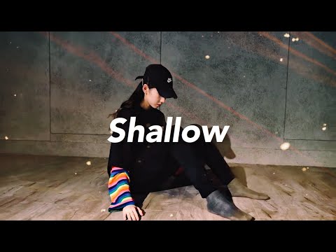 [COVER] Liu Lingzi 刘令姿《Shallow by Lady Gaga and Bradley Cooper》