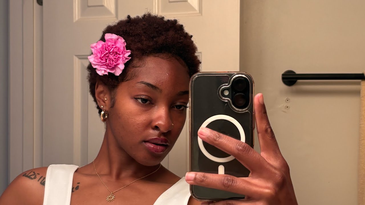 Somebody needs to see this before Mar. 3rd 🐞 