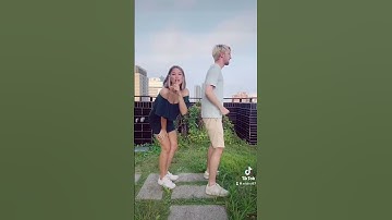 Thumbnail of Chicken dance prank on boyfriend 😜 #shorts