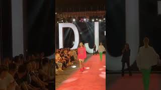 Yıldızlardan Daha Parlak Parla