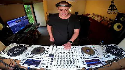 Eddie Ferrer @ Downtown Tulum Radio (The Guest Mix)