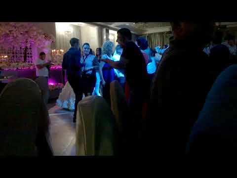 დაექსტაზებული მეგრელი მაგრა ცეკვავს :D