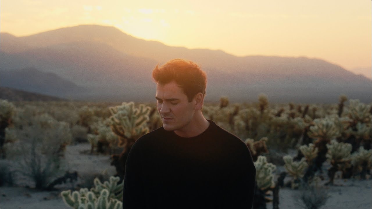 Watch Zach Seabaugh - Plastic Flowers (Official Video) on YouTube Watch Zach Seabaugh - Plastic Flowers (Official Video) on YouTube