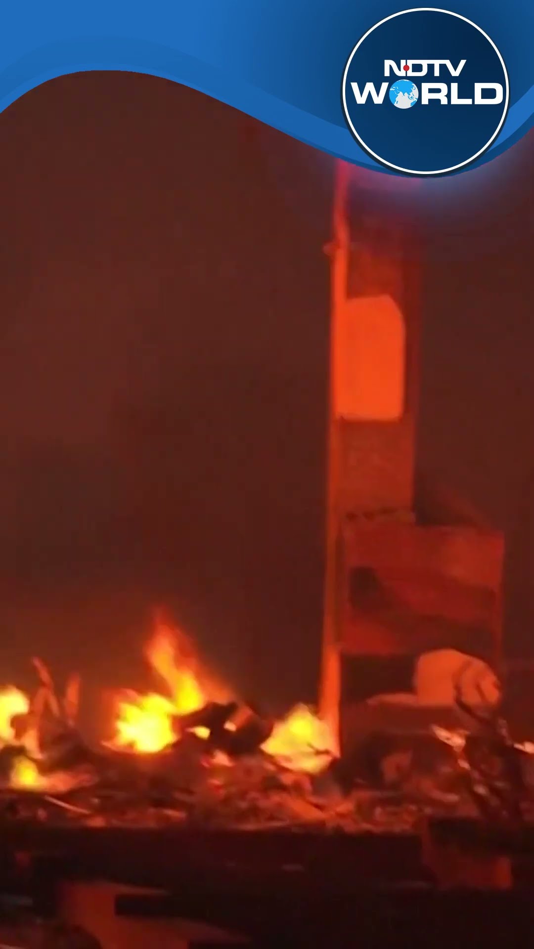 California Wildfires | Hydrants Run Dry As Los Angeles Battle Wildfires, Emergency Declared
