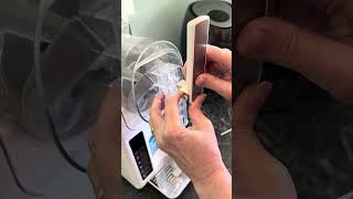 Installing the handle on a Devanti 5 in 1 Slushi Maker. Model BS-B2 (Australia)