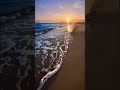 L'onda cancella le tue impronte. Ma tu hai comunque camminato.