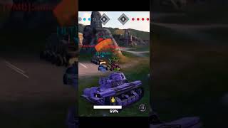 Pink tank Vs Three Players - Crossout Mobile screenshot 1