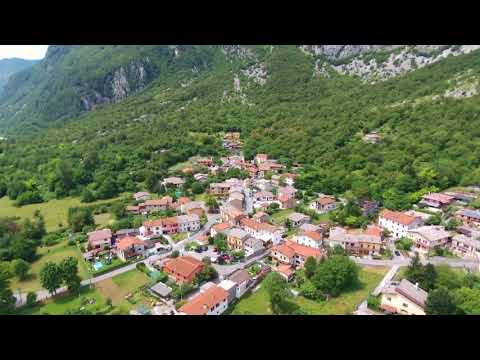 in volo su Pioverno Village.