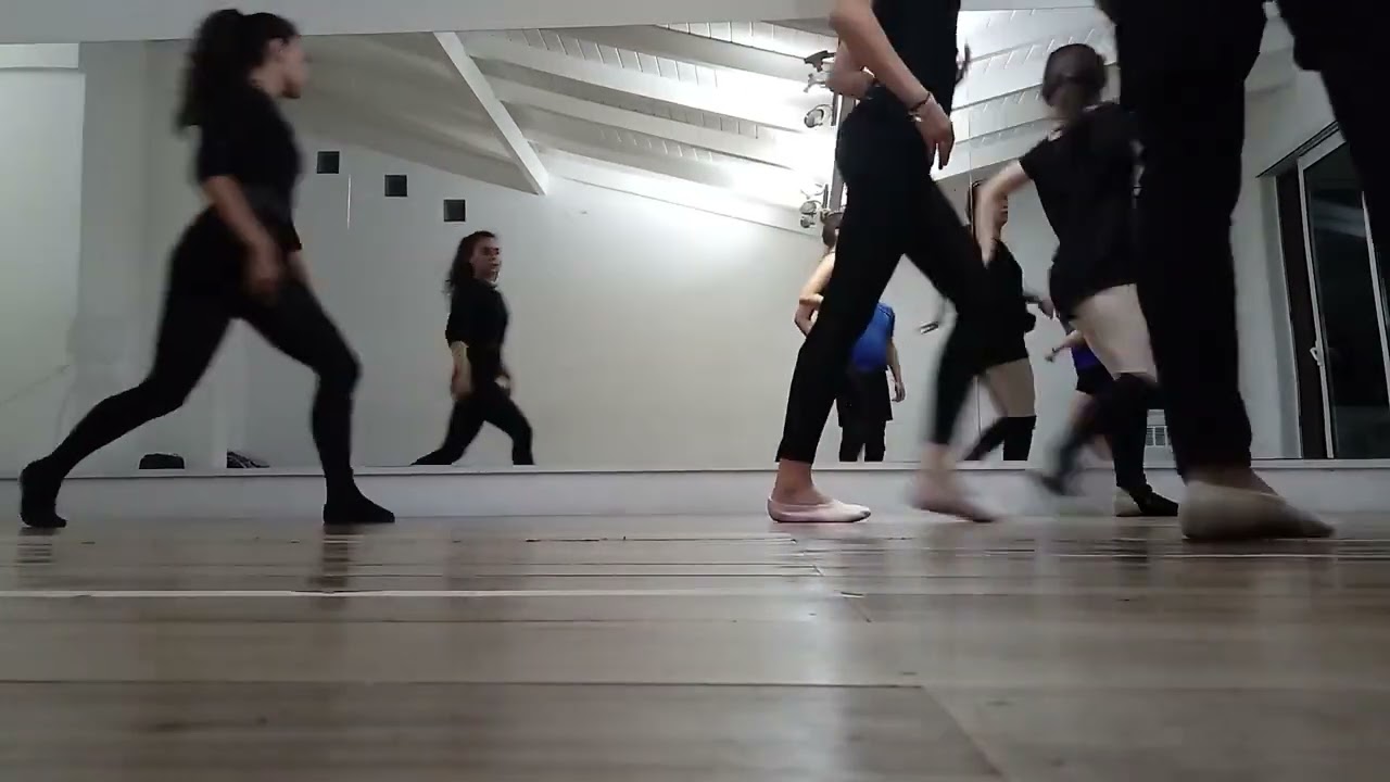 Ya va teniendo forma la coreo 