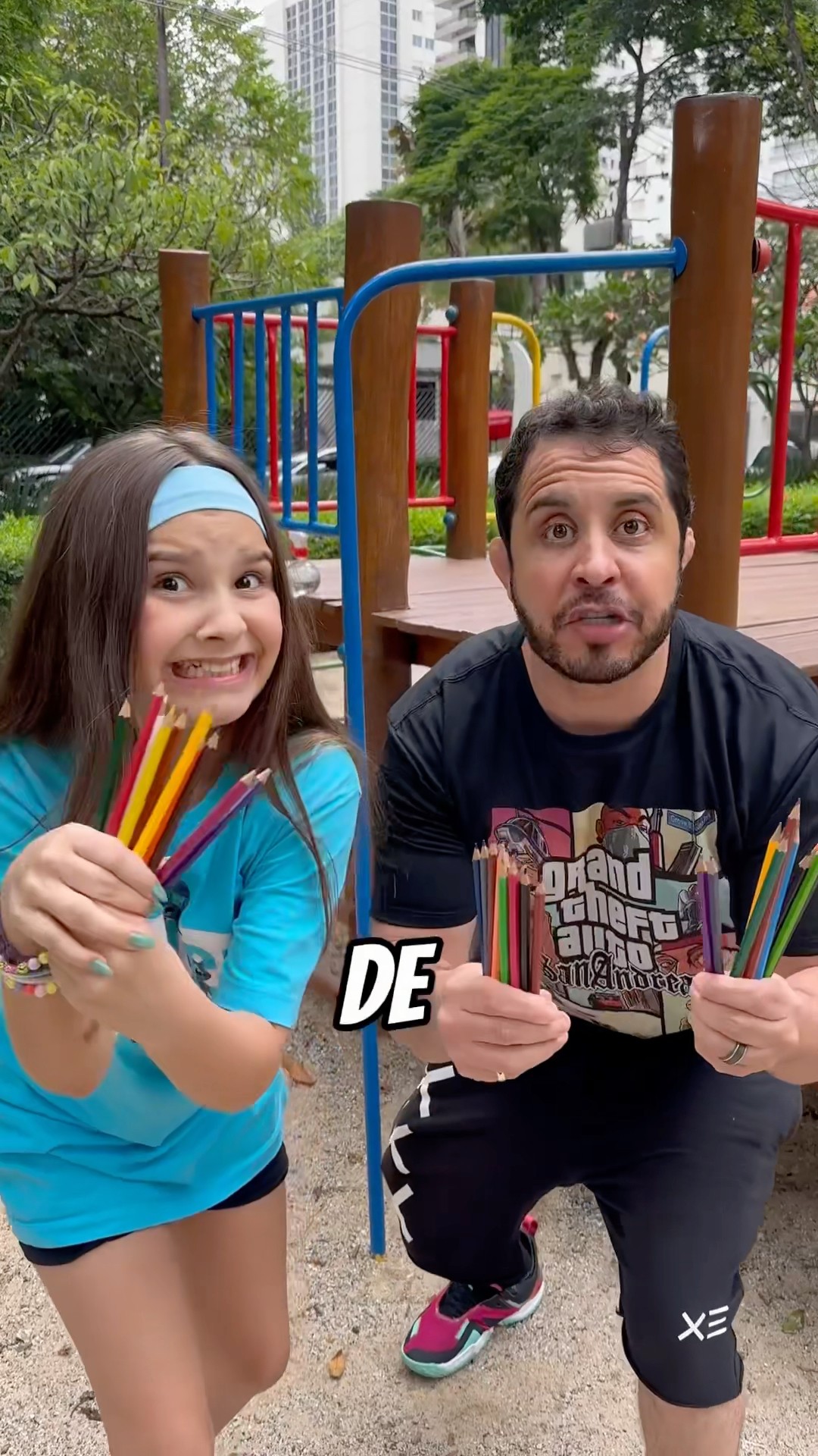 QUANTOS LÁPIS DE COR??