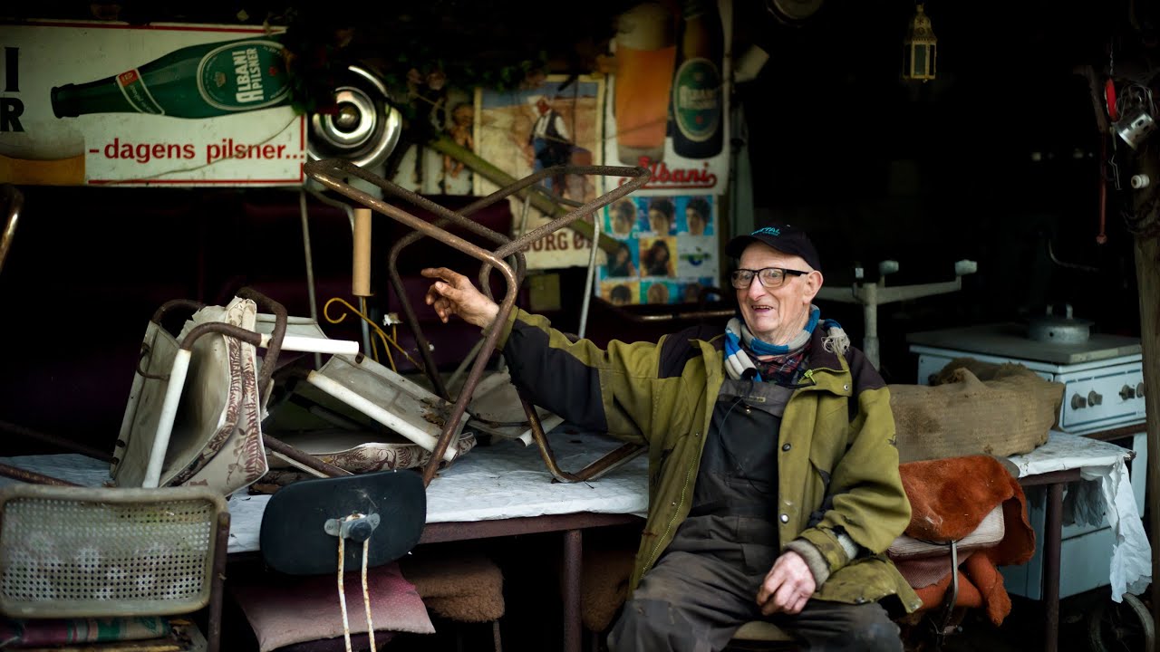 88-årige Skrot-Ove smadrer jern - skal gravkoen slagtes?