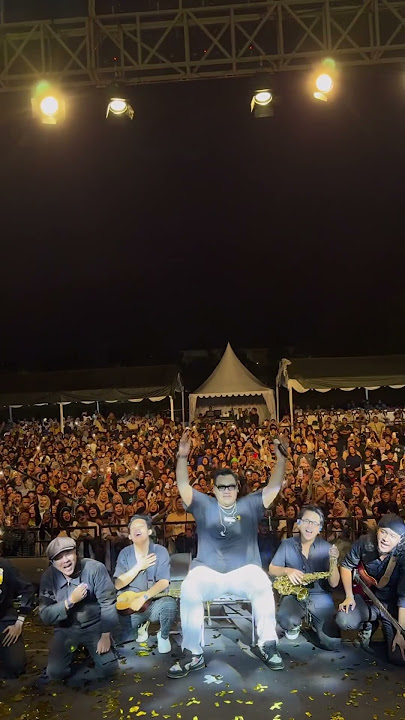 Merinding denger anak lanang, semoga lagi ini bisa jadi soundtrack di hidup mu
