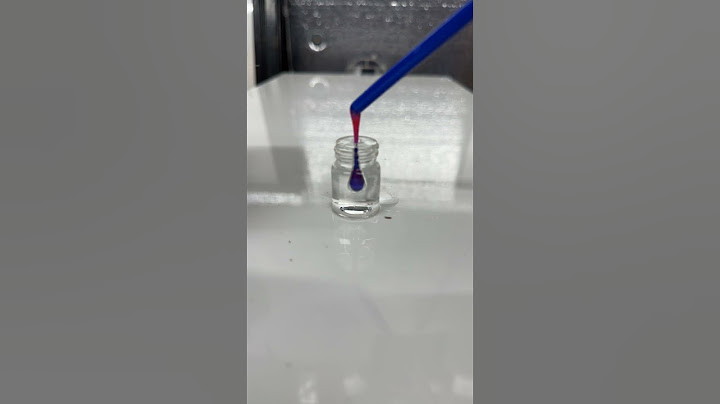 Molten Glass Reacting With Cold Water || ViralHog