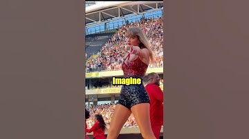 Taylor Swift Recognized a Fan in a Huge Crowd