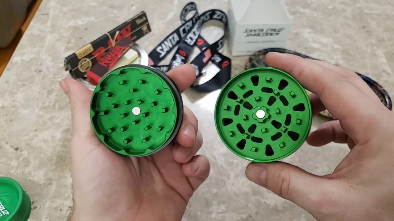 best weed grinder 2021  Santa cruz shredder large