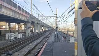 東京臨海高速鉄道70-700形Z10編成が赤羽駅7番線に到着する動画