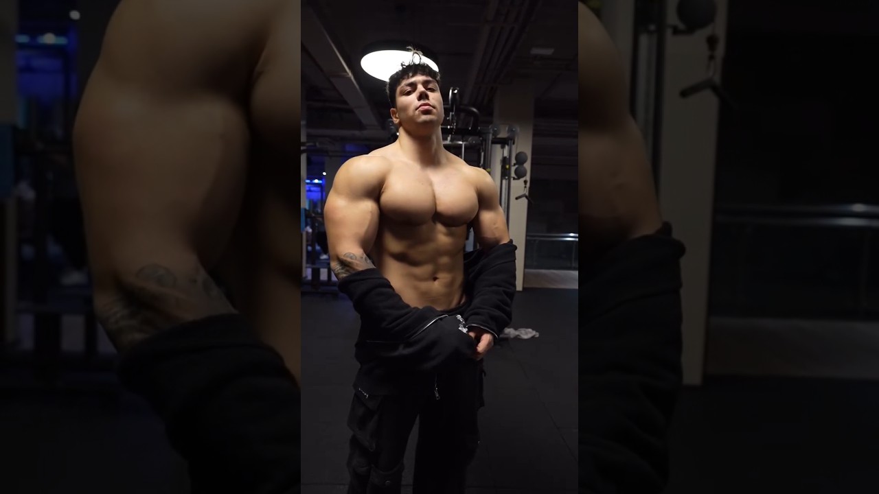 Andoni Fitness... #pecs #motivation #bodybuilding #flex #hunk #muscle # ...