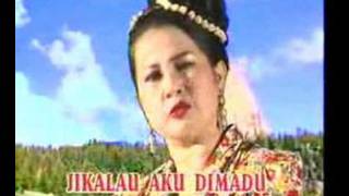 Tak Mau Dimadu ~ Mansyue.S feat Elvy.S chords