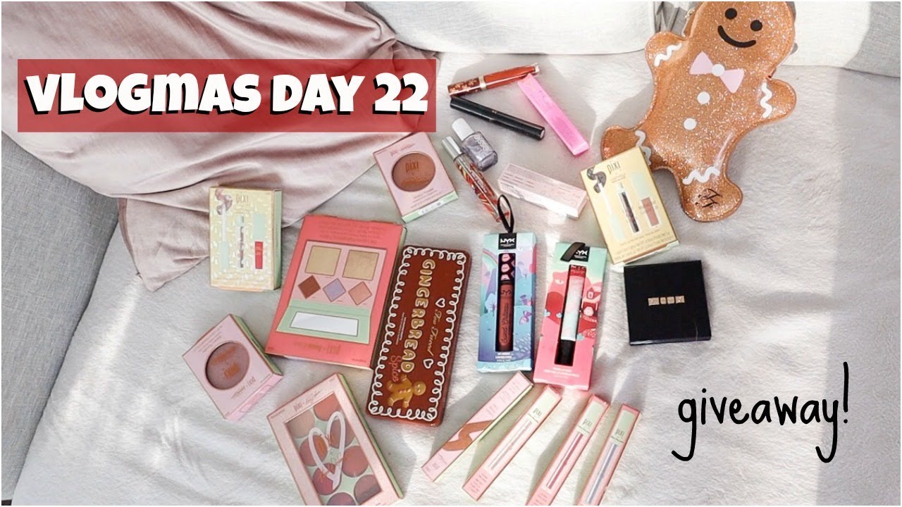 VLOGMAS DAY 22 // Holiday Giveaway!