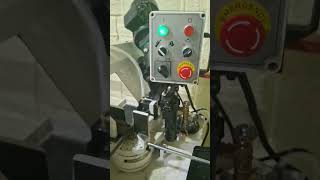 работа Ленточного станка против болгарки