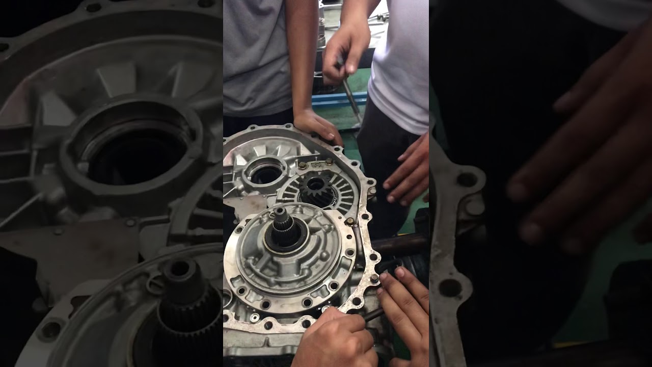 Automatic transmission F4A41 series (under drive clutch) YouTube