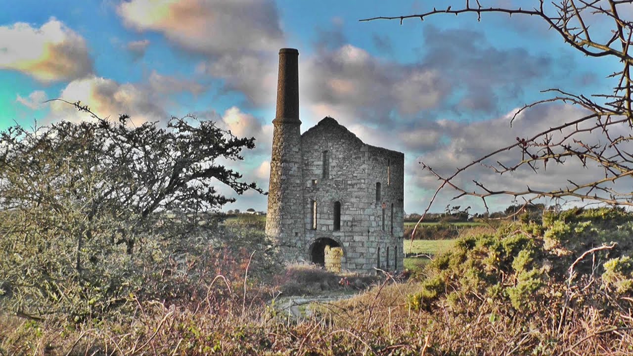 Pascoes Shaft Engine Houses Tin Mining in Cornwall England YouTube