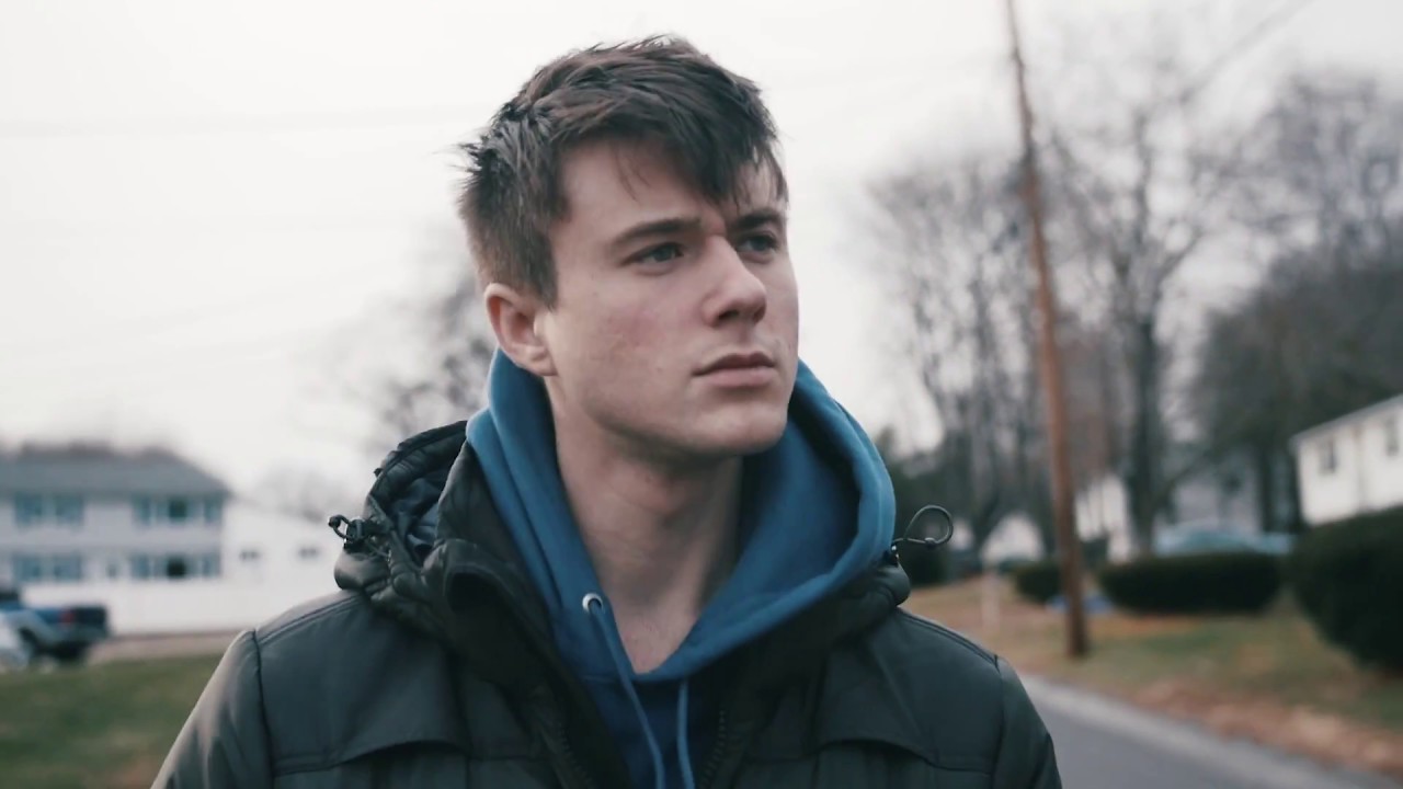 Alec Benjamin - "I Built a Friend" (Music Video) - Alec Benjamin - "I Built a Friend" (Music Video)