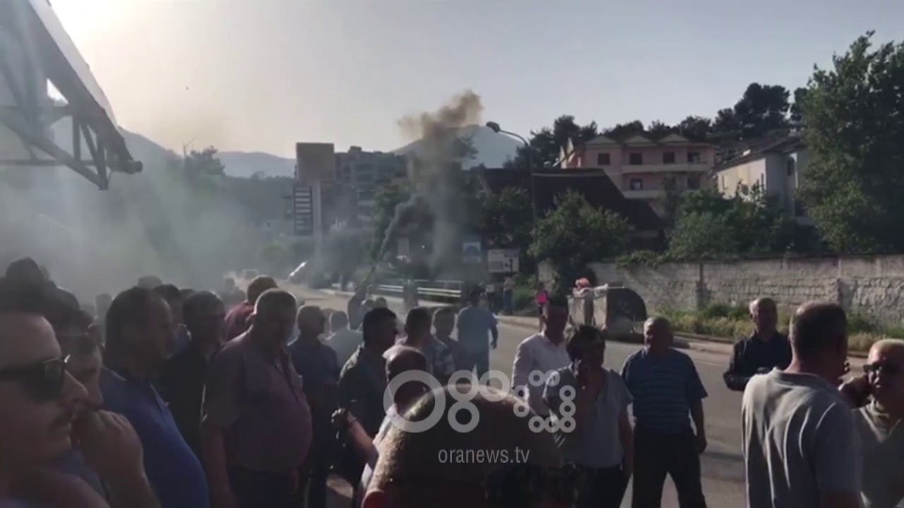 RTV Ora - Rama pritet me protesta në Librazhd