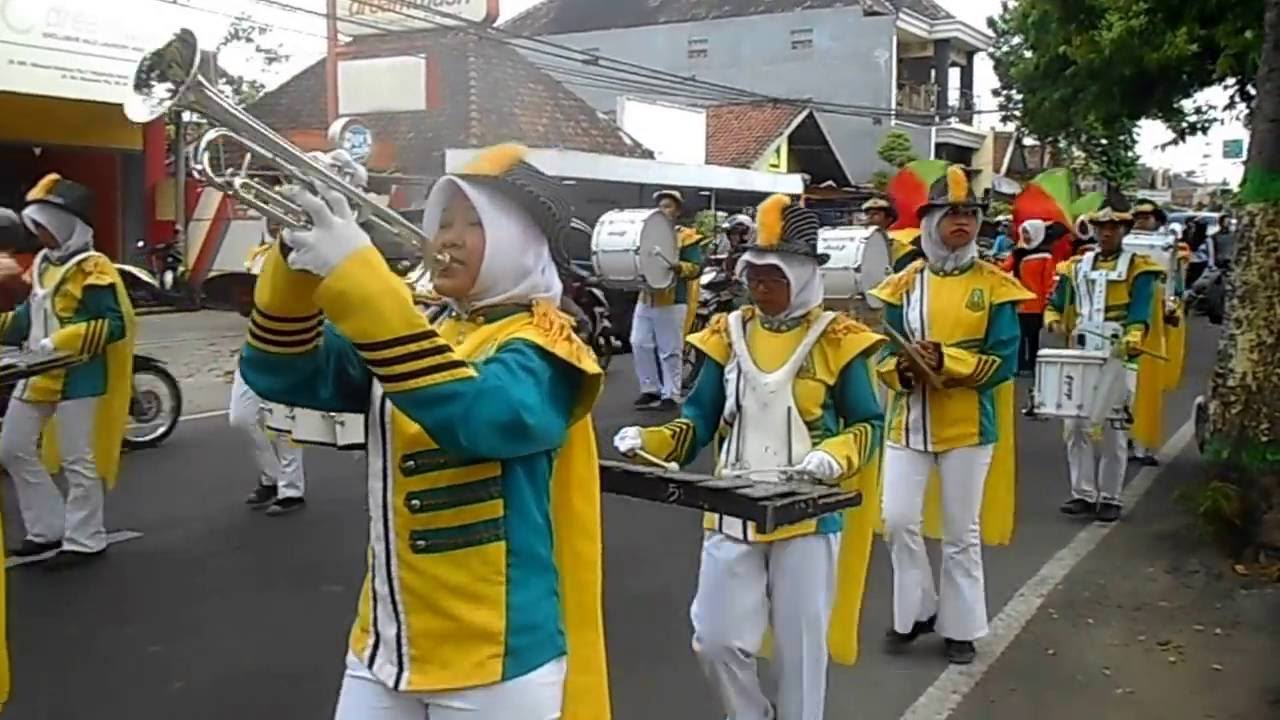 Green Master Band MA Hasyim Asy'ari jogoroto Lomba Kirab Drumband Se-Kabupaten Jombang