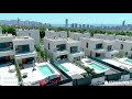 Junto a Benidorm, su nueva casa adosada con piscina y jardín en Residencial SEAVIEW