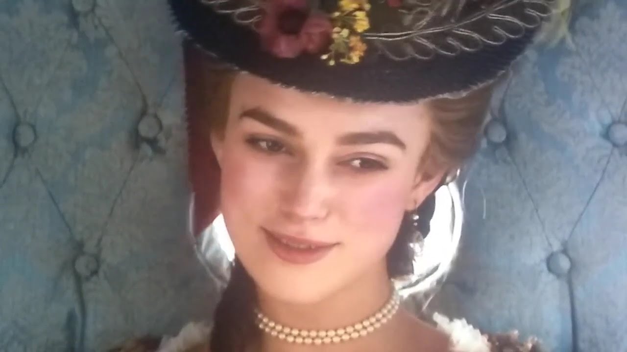 The Duchess G and her family arrive at Bath