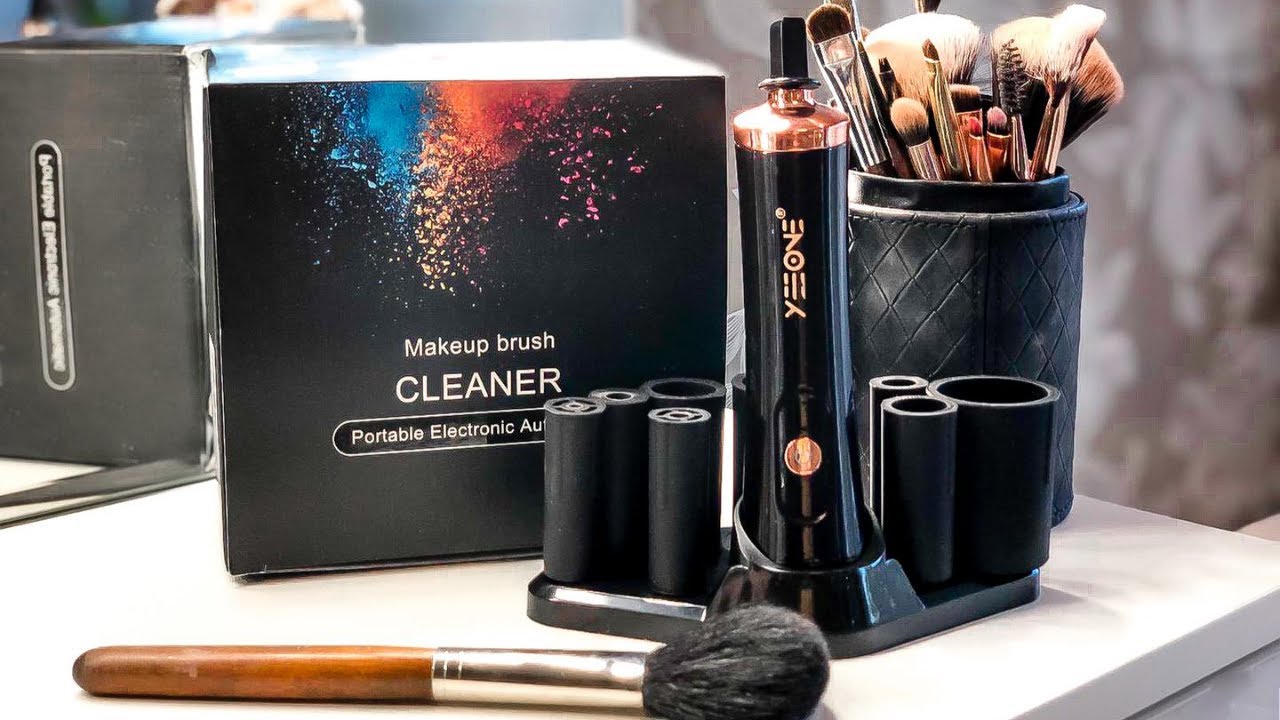 How to clean makeup brushes - fast and easy
