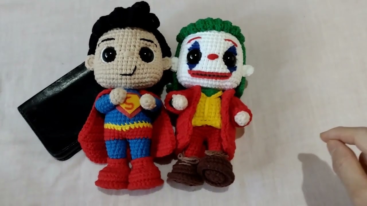 Produzindo sempre ...lindas peças em amigurumi .