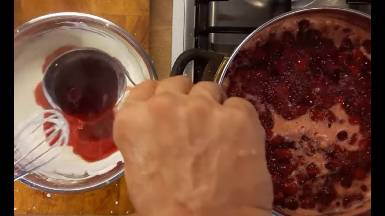 Erdei gyümölcspürés meggyleves joghurttal készítve .-) annyira intenzív íze van, hogy el se hiszitek