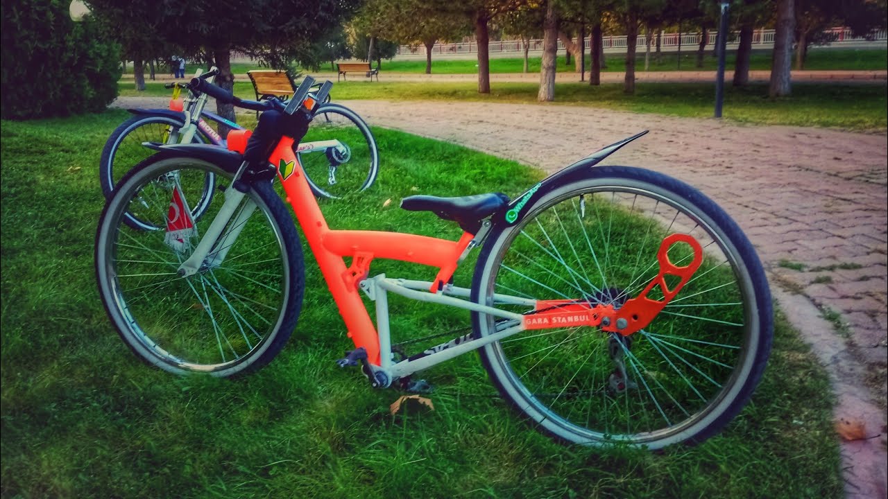 Çılgın bisiklet sürücüleri. Düşme, yanlama. Taslakta kalanlar serisi #