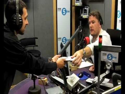 Dynamo's amazing card trick on Phil Williams mayonnaise