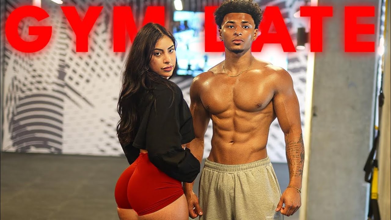 HITTING GLUTES WITH MY GYMCRUSH