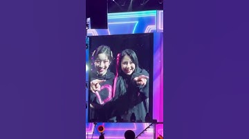 Dubchaeng will be watching👀.. #twice #chaeyoung #dahyun